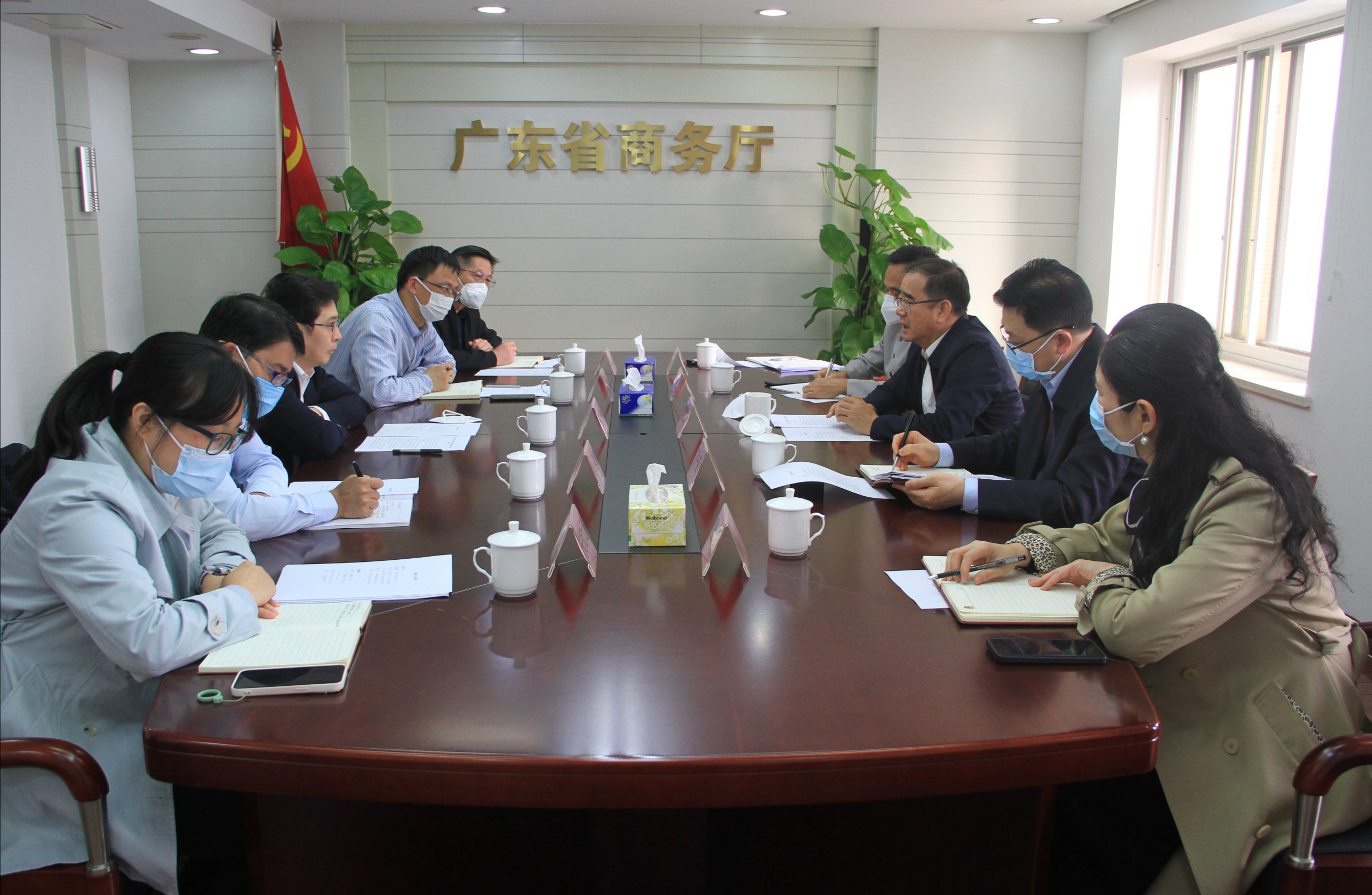 双方会谈交流.jpg