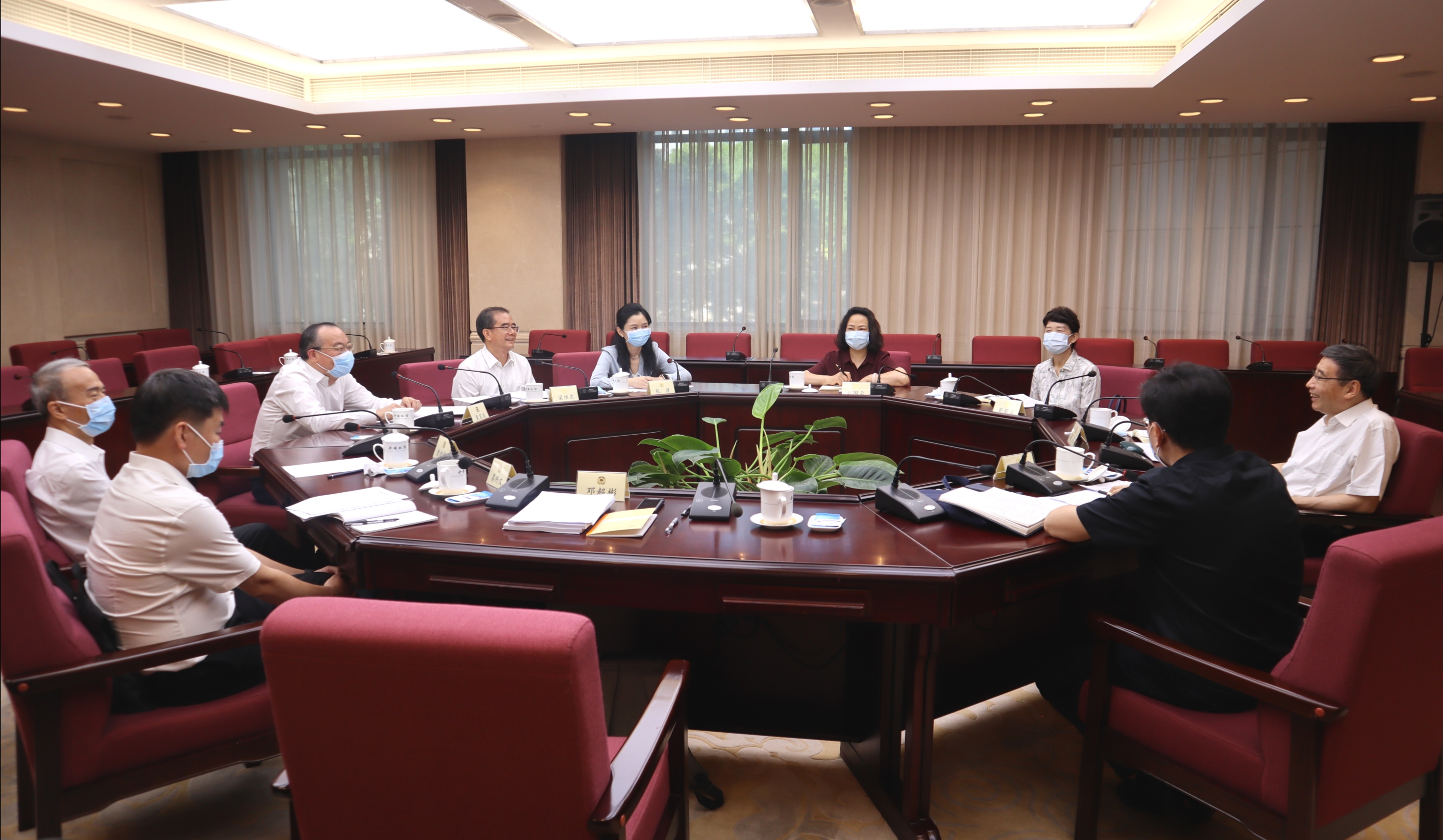 座谈交流之一.jpg
