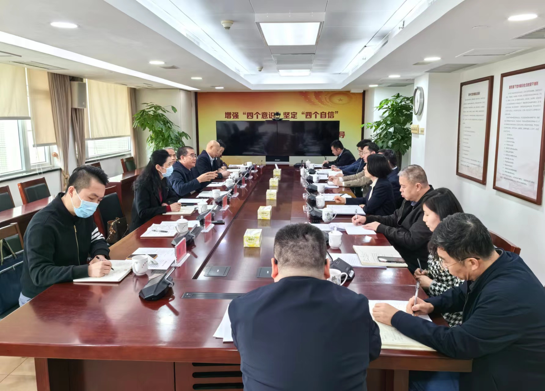 座谈会场.jpg