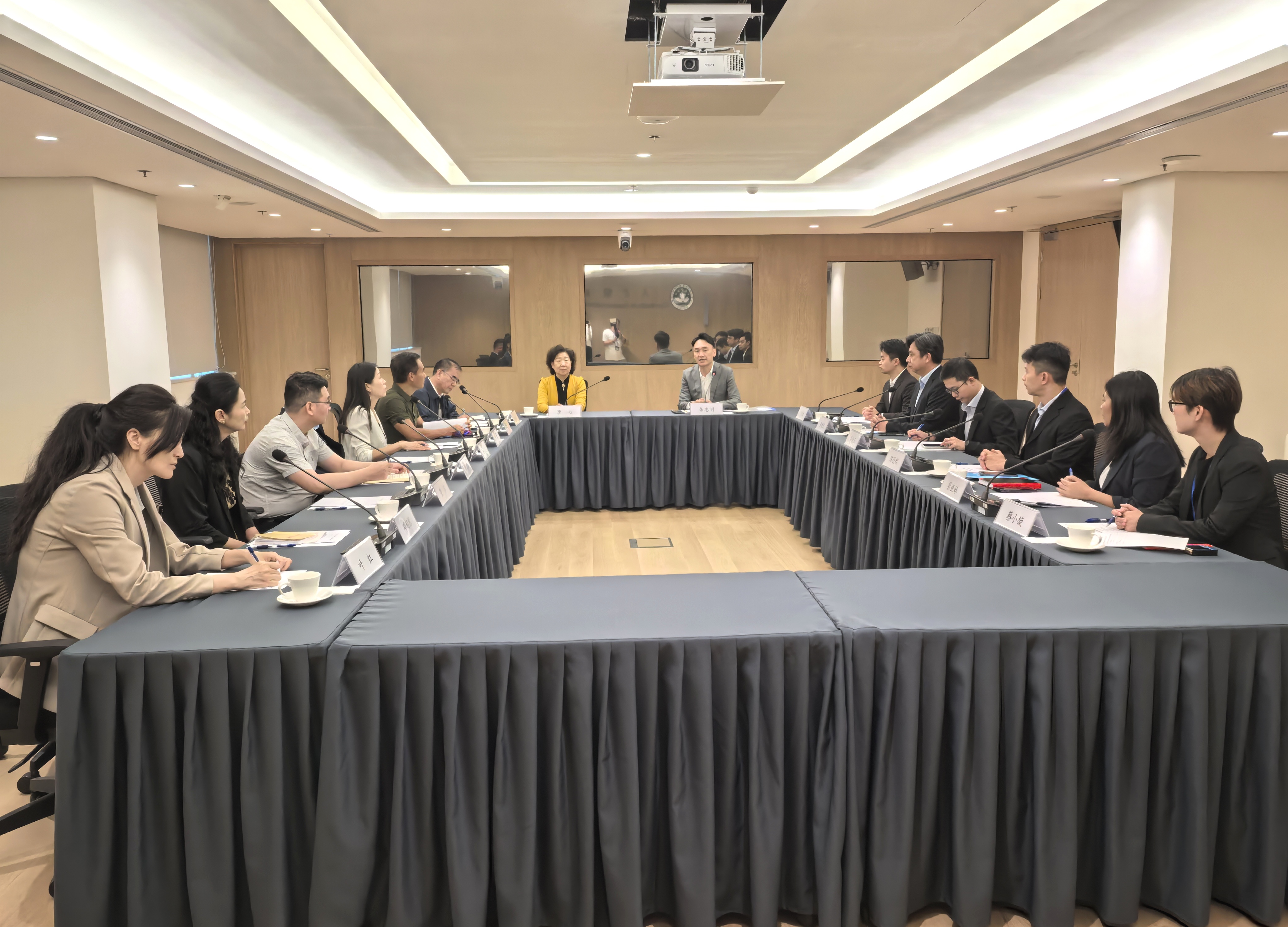 拜访澳门特区政府人才发展委员会.jpg