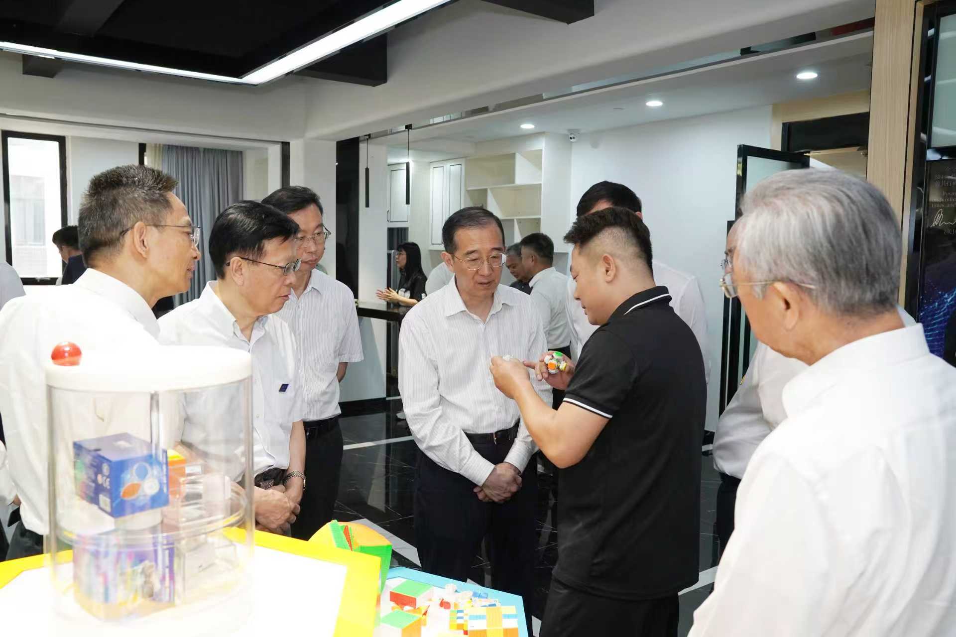 魔域公司2.jpg