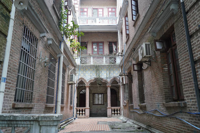 柏园 吴明宇/摄